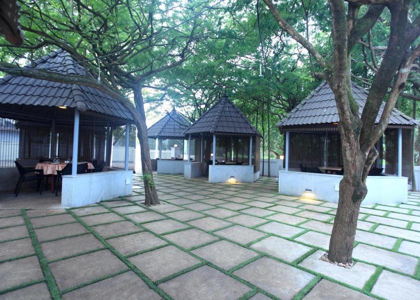 Kerala Thrissur Hotel Exterior