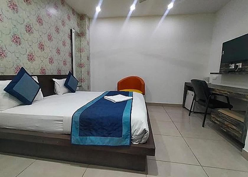 Uttar Pradesh Noida Executive Room