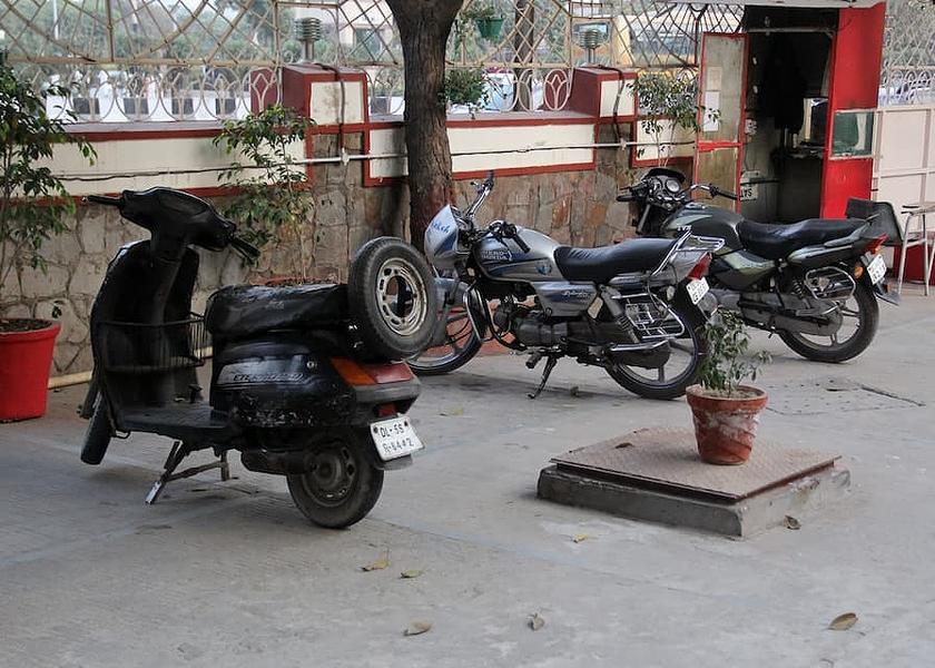 Uttar Pradesh Noida Parking