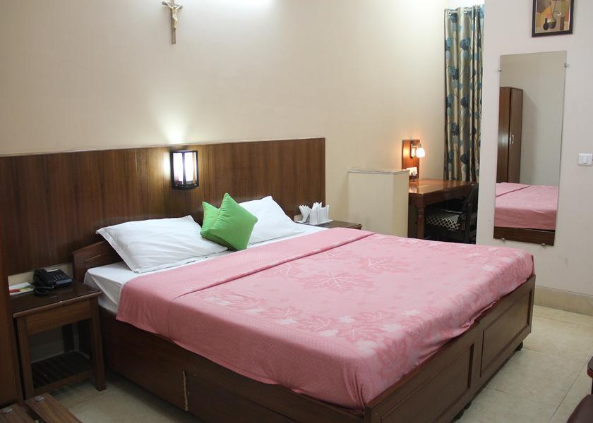 Uttar Pradesh Noida Executive Room with Welcome Kit