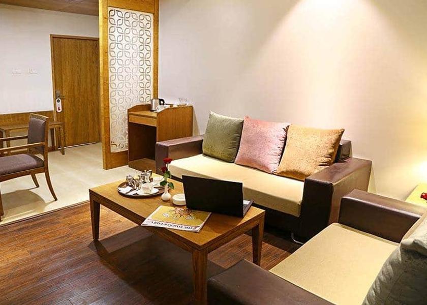 Maharashtra Satara livingroom