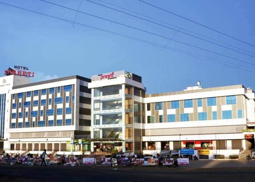 Maharashtra Satara Hotel Exterior
