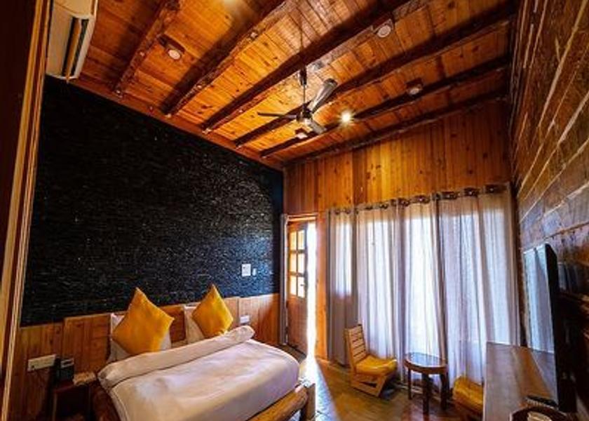 Uttarakhand Dehradun Superior Room, 1 King Bed