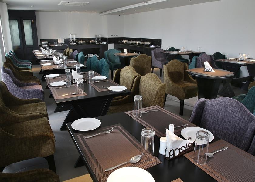Uttarakhand Dehradun Food & Dining