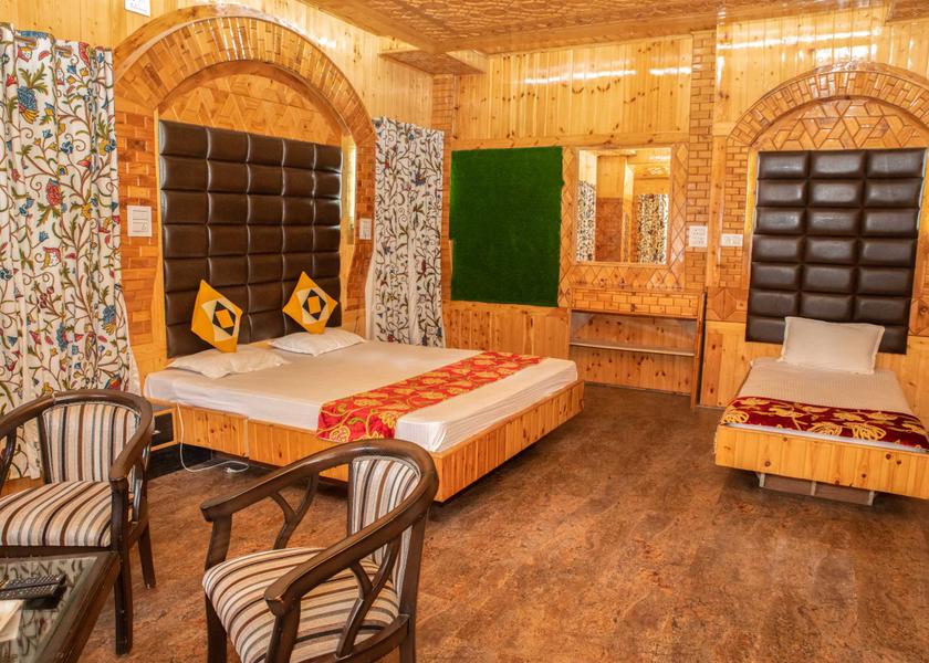 Jammu and Kashmir Pahalgam Deluxe Family Room