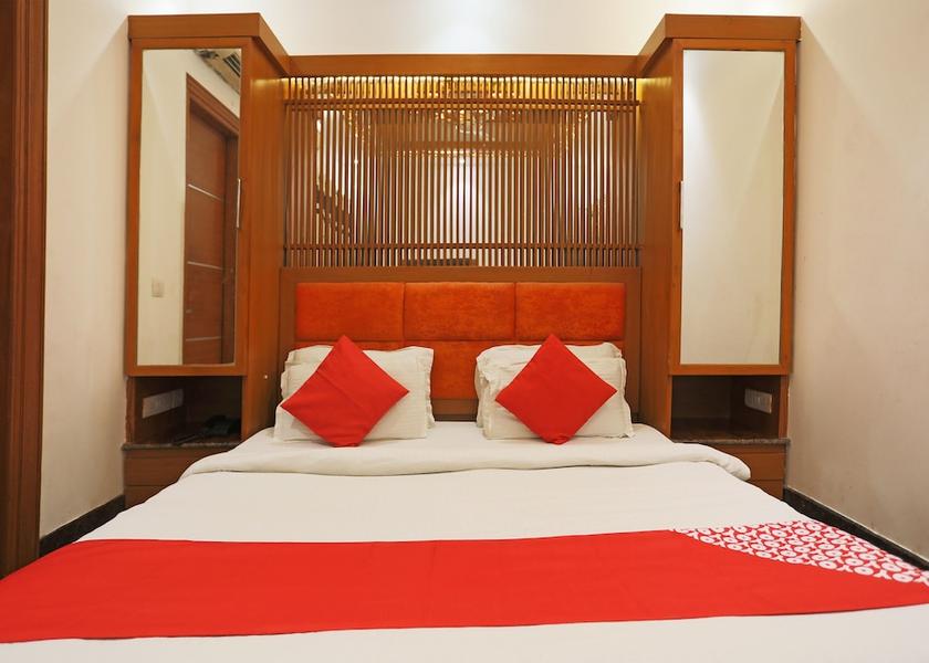 Uttar Pradesh Noida Room
