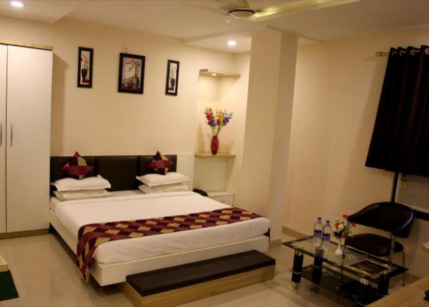 Madhya Pradesh Gwalior Family Suite AC Room
