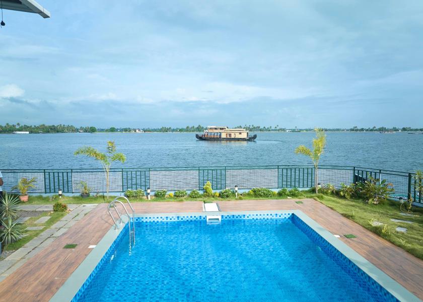 Kerala Alleppey Pool
