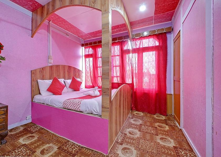 Jammu and Kashmir Srinagar Room
