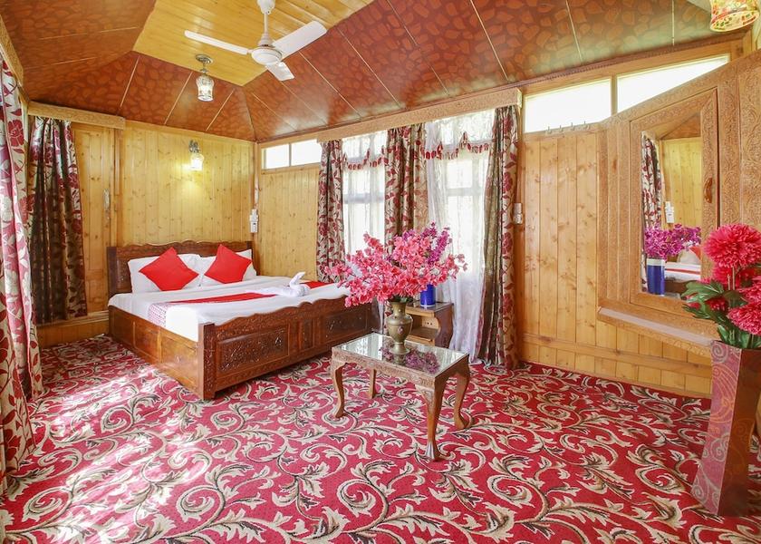 Jammu and Kashmir Srinagar Room