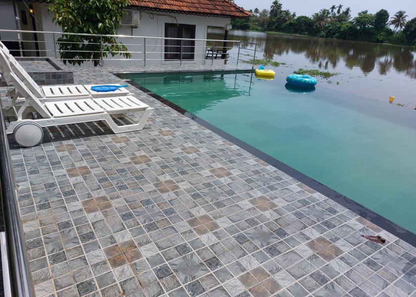 Kerala Alleppey Pool