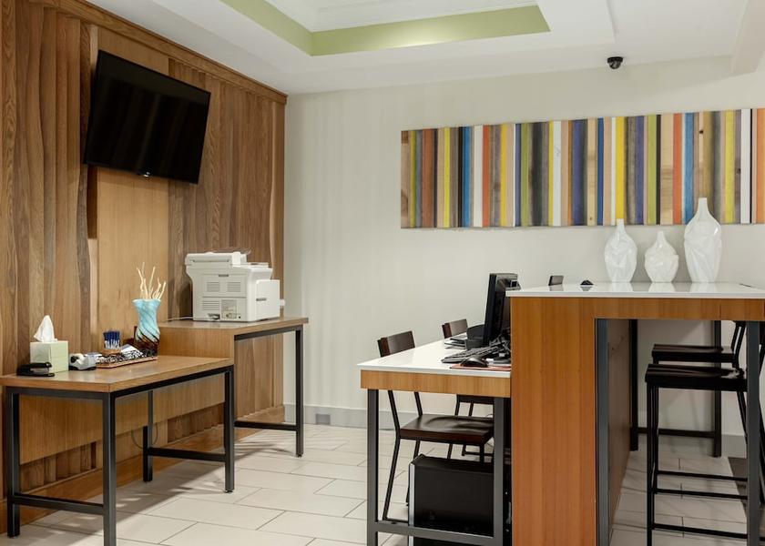 New York Vestal Amenity