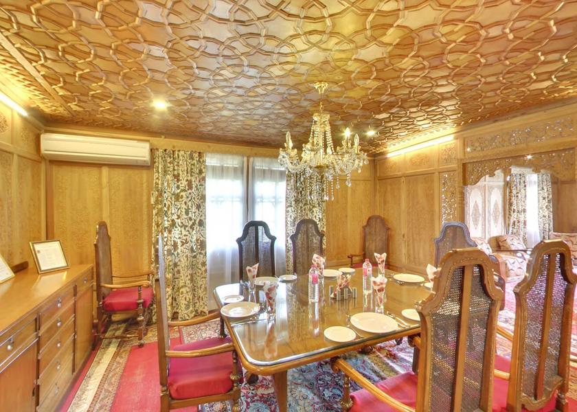 Jammu and Kashmir Srinagar Food & Dining
