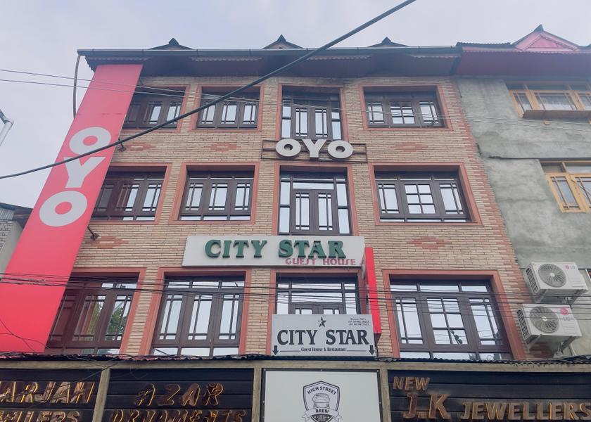 Jammu and Kashmir Srinagar Hotel Exterior