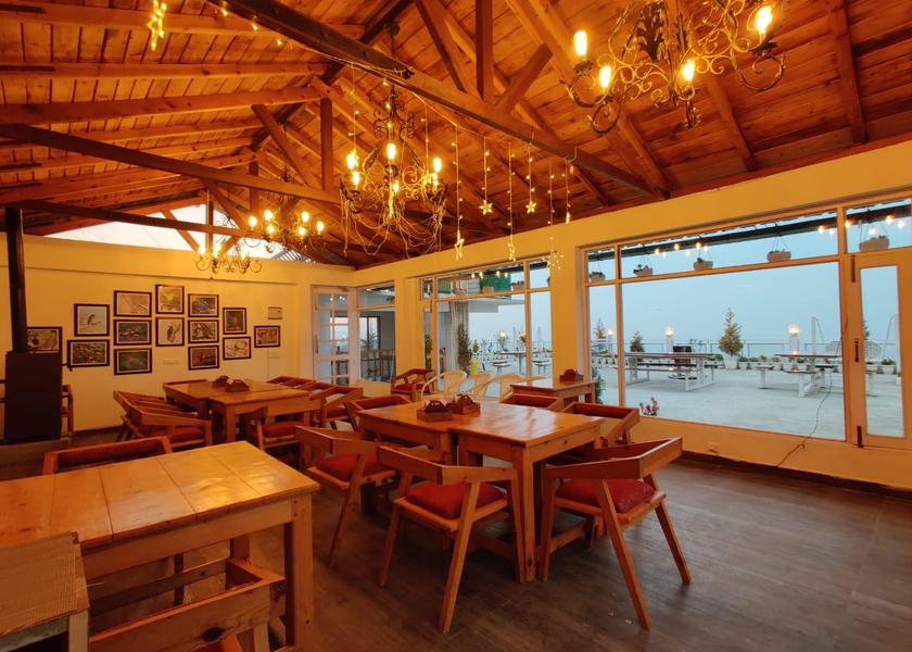 Uttarakhand Ranikhet Restaurant