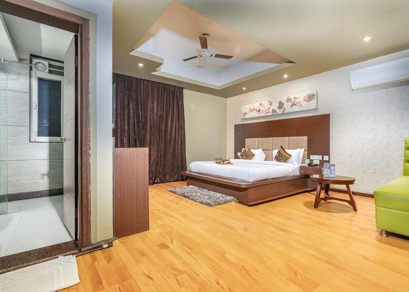 Jammu and Kashmir Srinagar Super Deluxe Room
