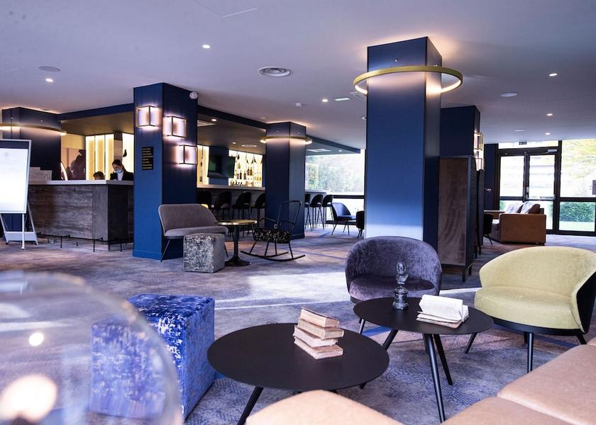 Auvergne-Rhone-Alpes Ferney-Voltaire Lobby