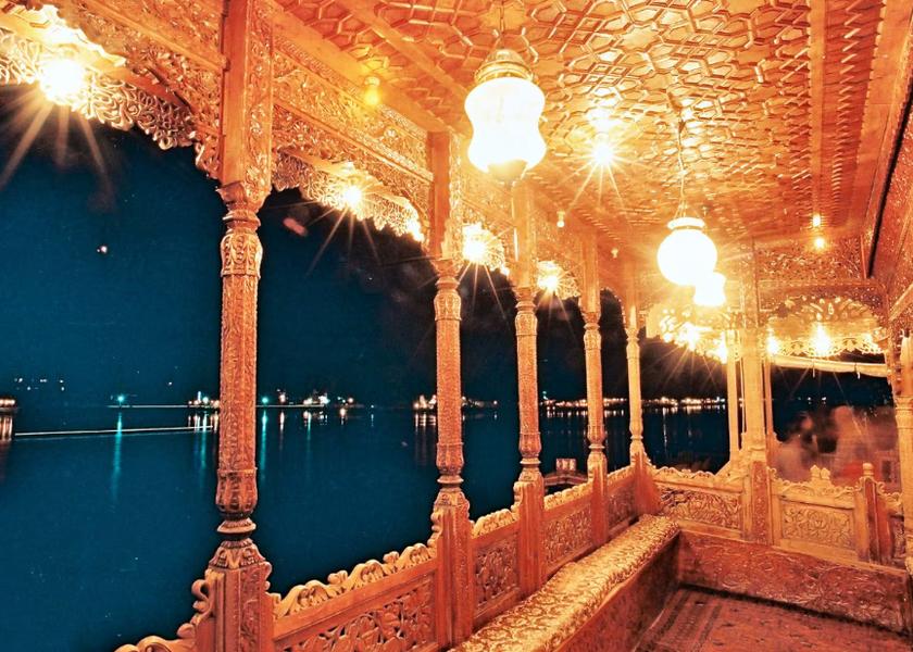 Jammu and Kashmir Srinagar Public Areas