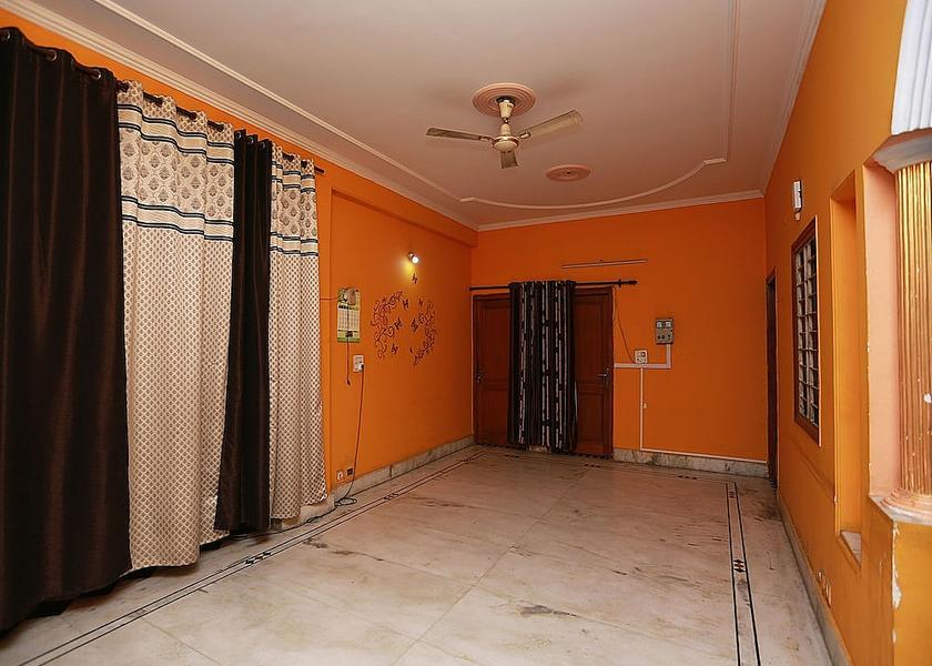 Uttar Pradesh Noida Lobby