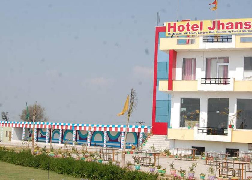 Rajasthan Neemrana restaurant