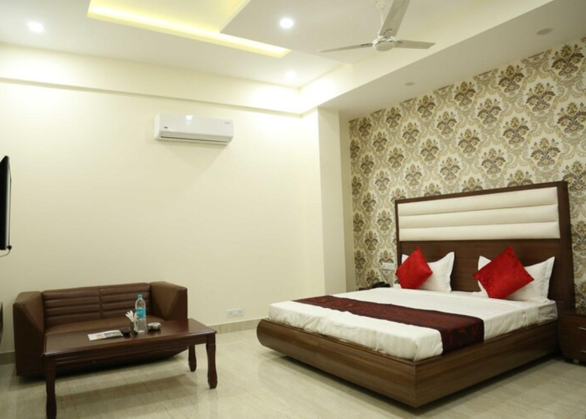 Haryana Karnal Club Room 