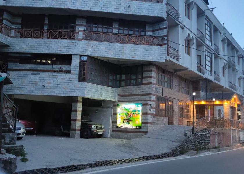 Himachal Pradesh Kullu Facade