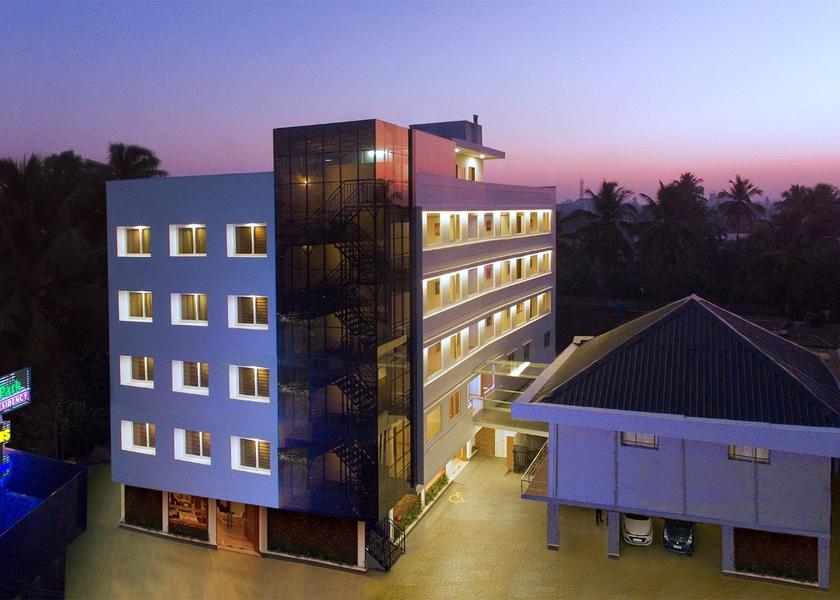 Kerala Kozhikode Hotel Exterior