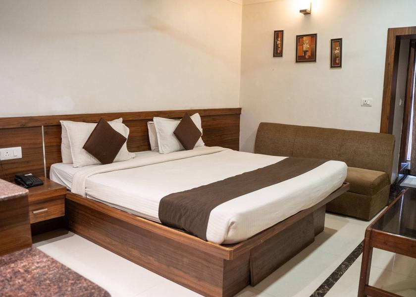 Madhya Pradesh Jabalpur DELUXE