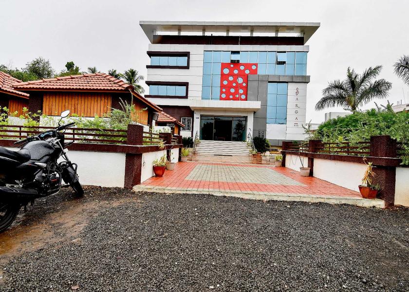 Maharashtra Baramati Facade