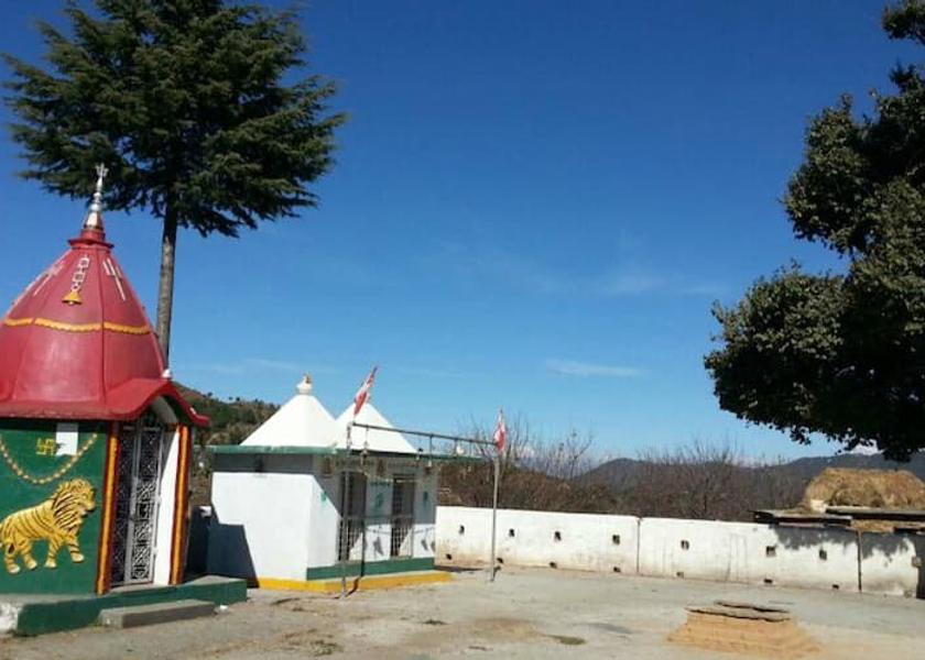 Uttarakhand Mukteshwar small temple adjacent to hotel
