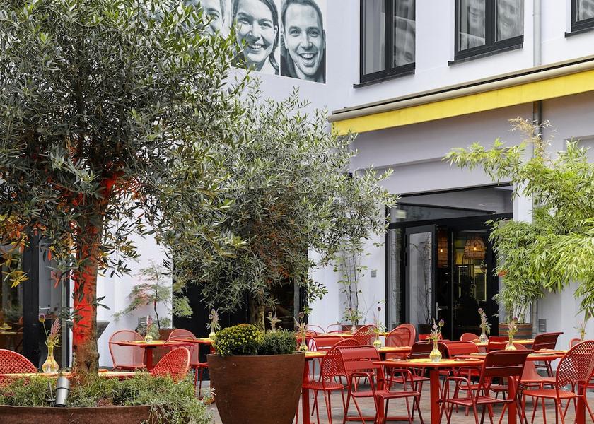 Hessen Frankfurt Exterior detail