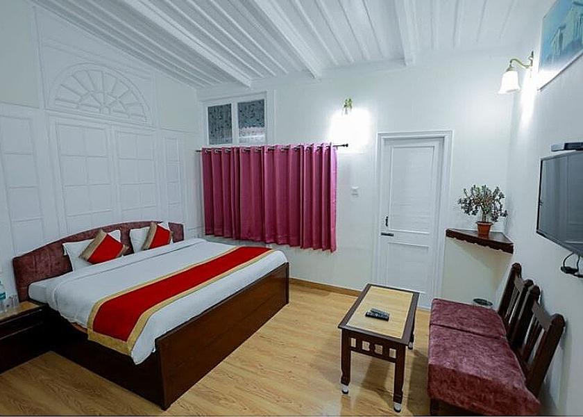 Himachal Pradesh Shimla Deluxe room