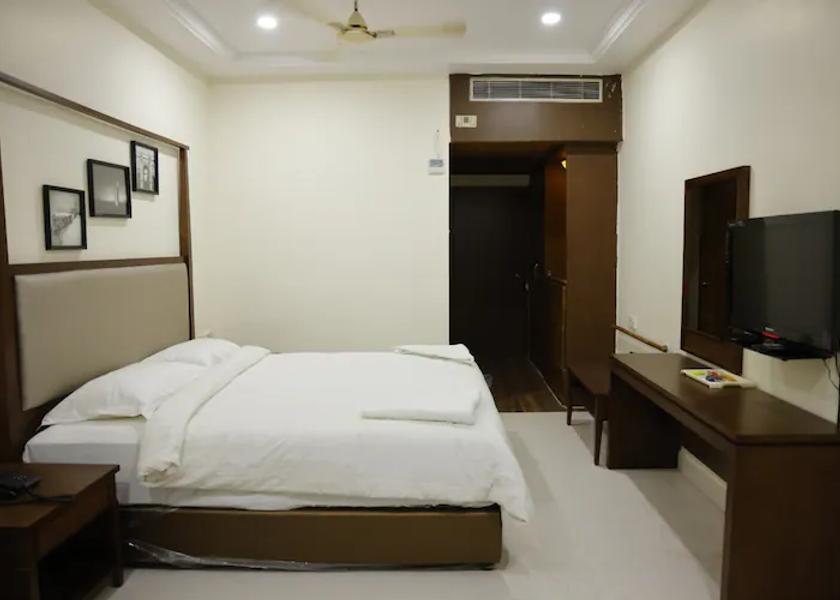 Andhra Pradesh Kurnool Deluxe A/c