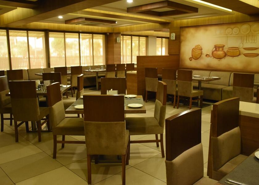 Gujarat Rajkot Food & Dining