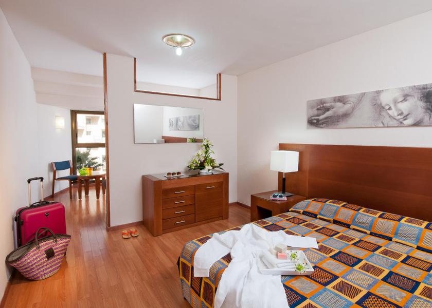  Tiberias Studio for 2 Adults and 1 Child