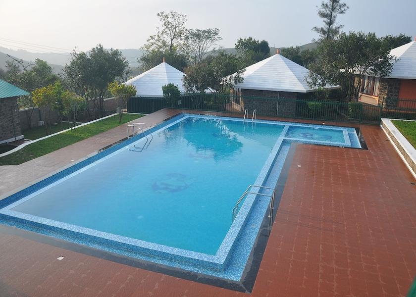 Kerala Kuttikkanam Indoor pool