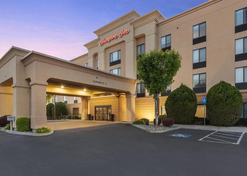 Oregon Pendleton Exterior Detail