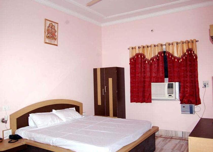 Bihar Sasaram Room