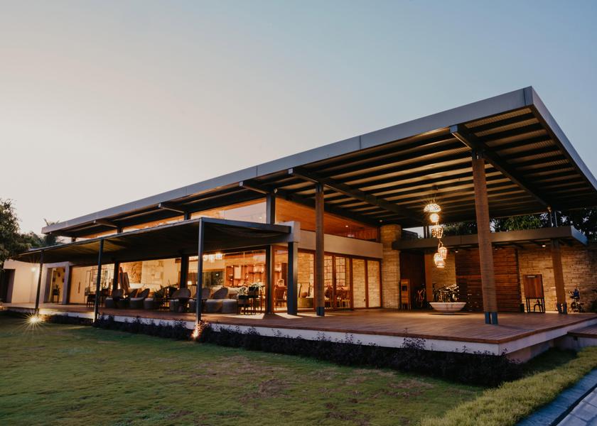 Gujarat Sasan Gir Hotel Exterior