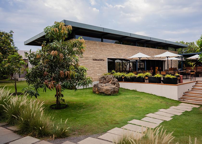 Gujarat Sasan Gir Hotel Exterior