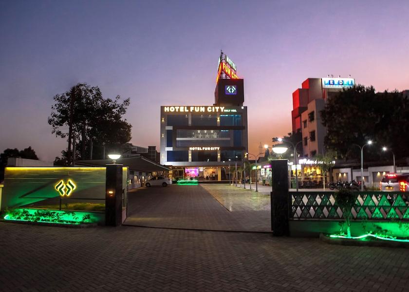 Gujarat Navsari Primary image