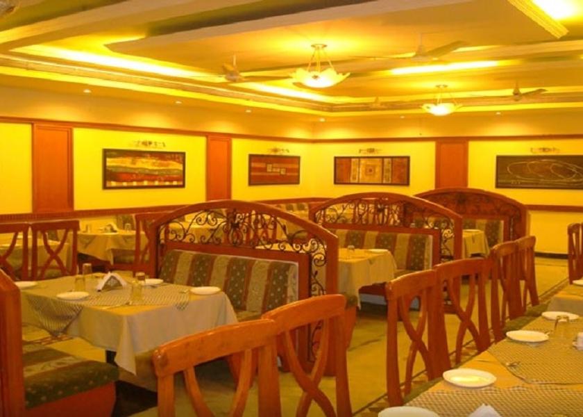 Madhya Pradesh Ratlam Food & Dining