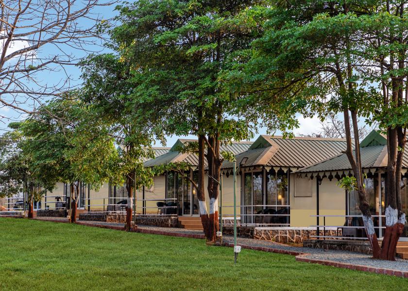 Maharashtra Kolad Hotel Exterior