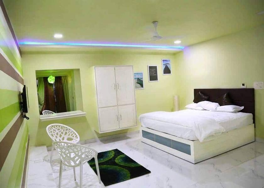 Andhra Pradesh Tanuku Semi Suite Room