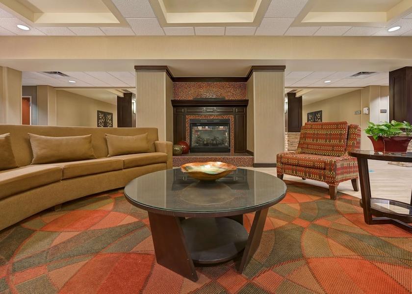 Colorado Englewood Lobby