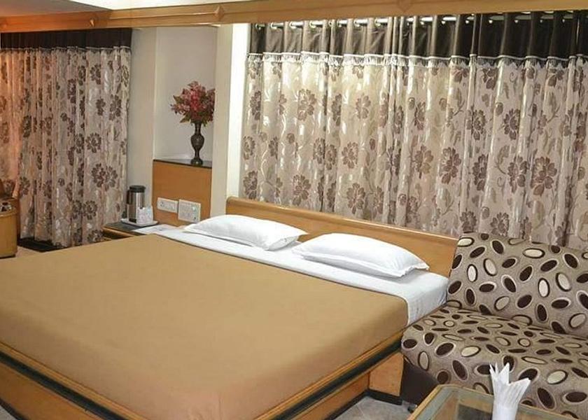 Madhya Pradesh Gwalior Deluxe Room