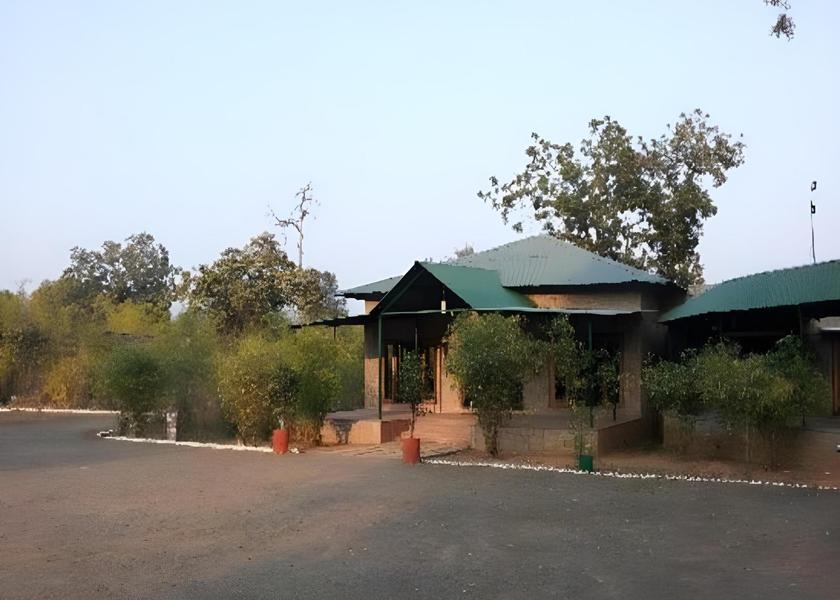 Madhya Pradesh Pataur Hotel Exterior