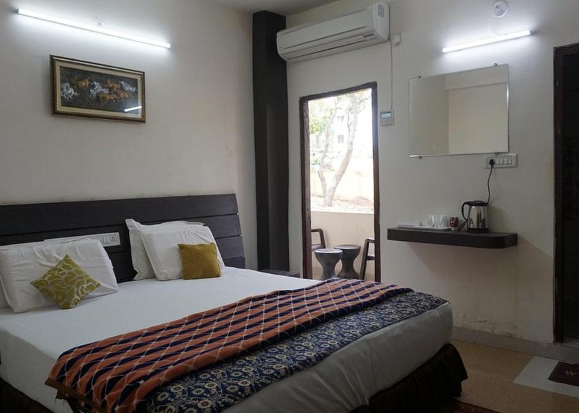Madhya Pradesh Amarkantak Super Deluxe AC