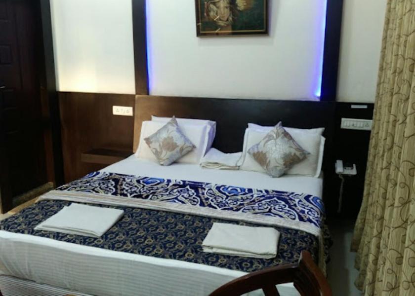 Madhya Pradesh Amarkantak Super Deluxe AC