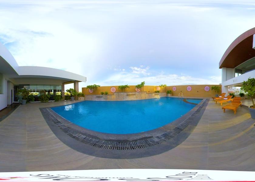 Tamil Nadu Trichy Rooftop pool